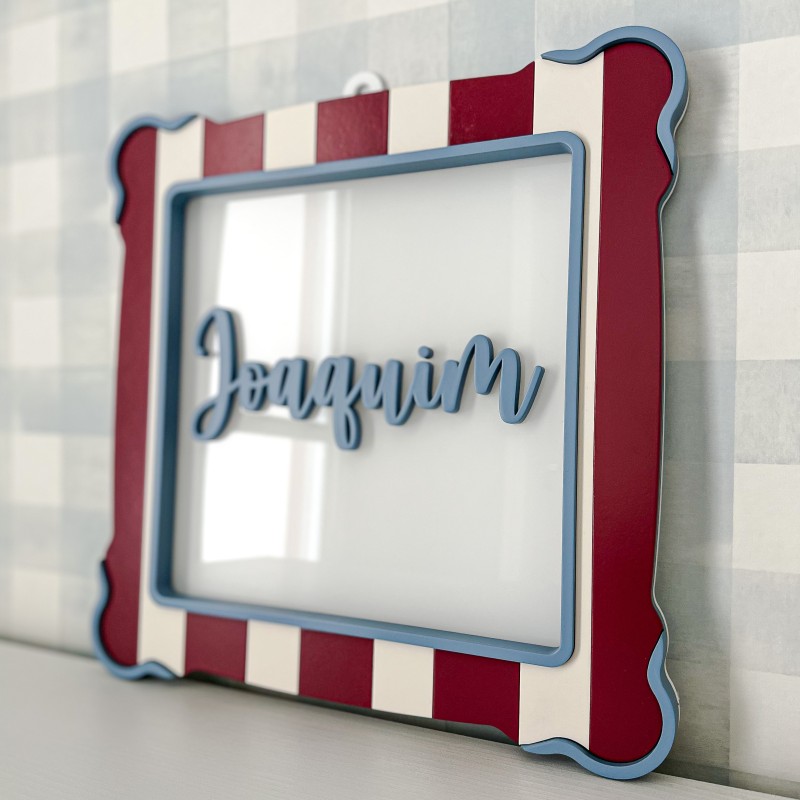 Moldura e nome - Quadrada - Cor Azul e Vinho